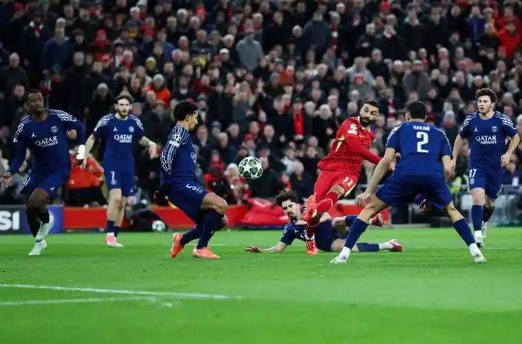 最后时刻胜出首场状态出色,TES观众沸腾!,萨拉赫重返赛场赛场气氛高涨 最后时刻胜出首场状态出色,TES观众沸腾!,萨拉赫重返赛场赛场气氛高涨