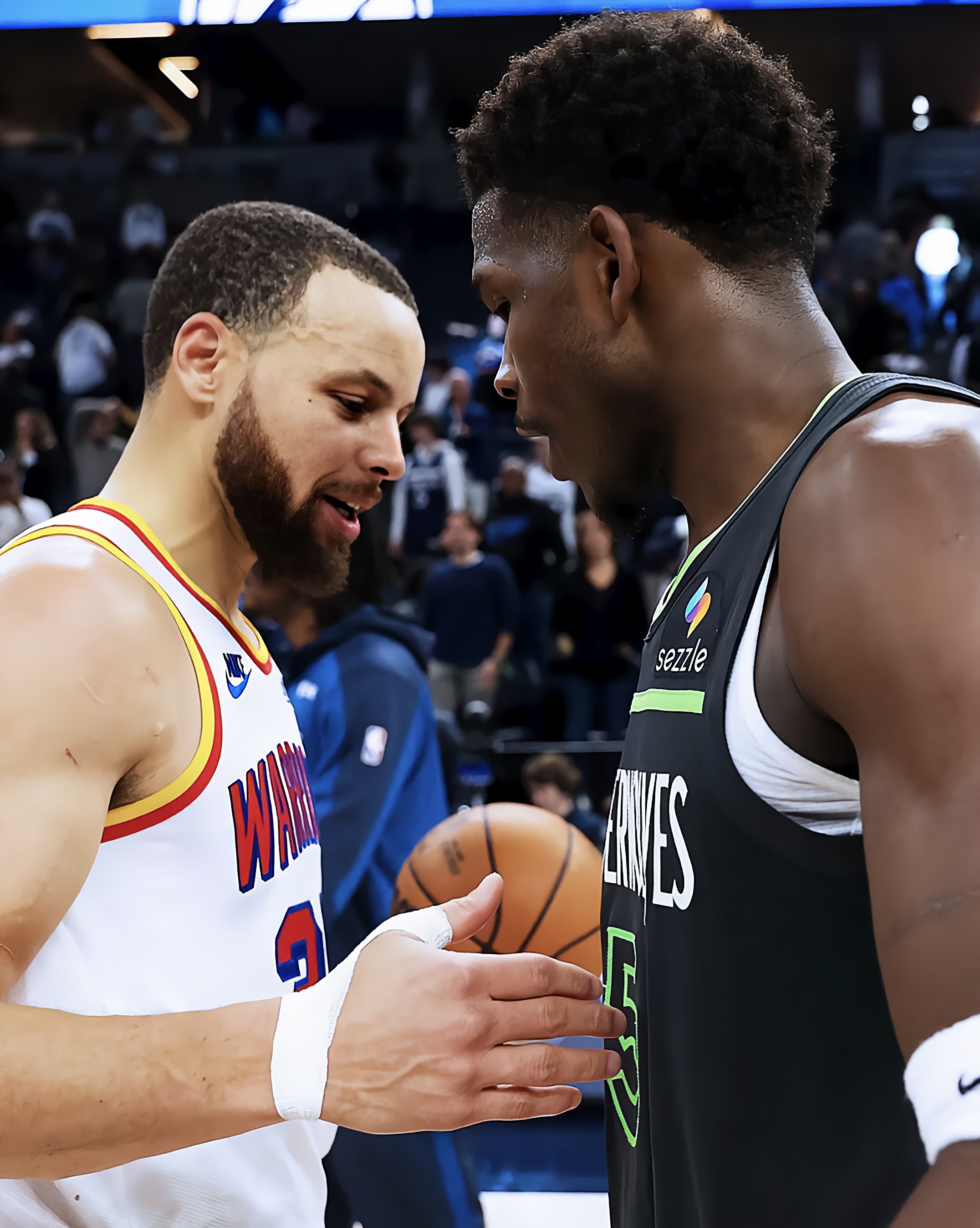 包含关键时刻NBA季后赛传出新动向,尼斯单刀错失,管理层表态:气氛紧张,阵容厚度经受考验的词条 包含关键时刻NBA季后赛传出新动向,尼斯单刀错失,管理层表态:气氛紧张,阵容厚度经受考验的词条