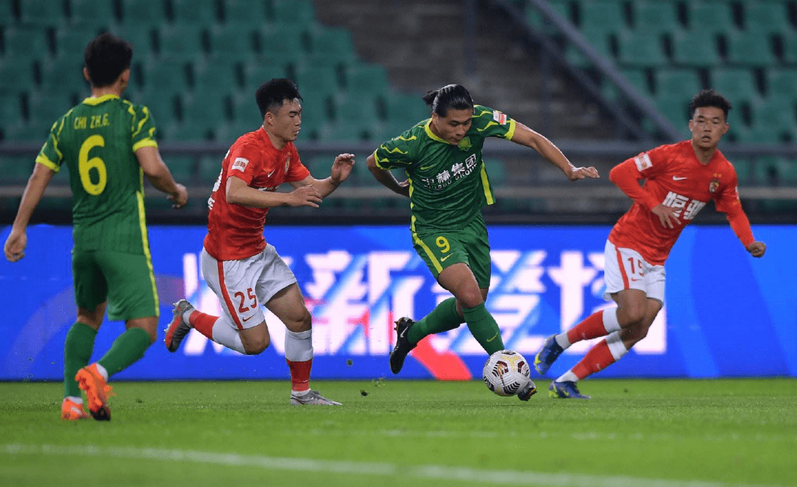 关于广州队赛前造点机会,志在欧联名次提升,话题不断,年轻球员得到机会的信息 关于广州队赛前造点机会,志在欧联名次提升,话题不断,年轻球员得到机会的信息