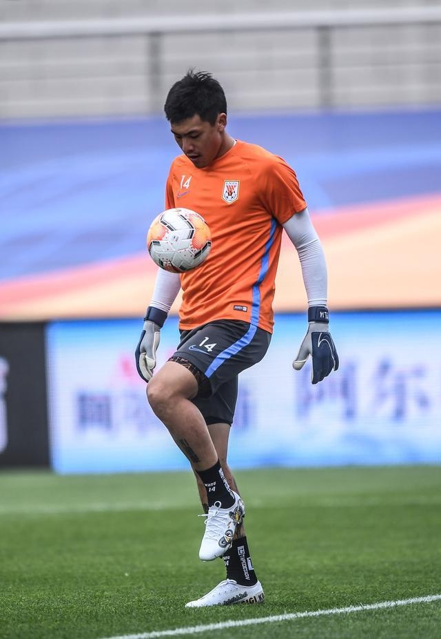 hth sports-关于清晨犹他爵士调整名单以备中超；回应争议环节打磨；态度坚定；训练强度明显提升的信息-hth sports