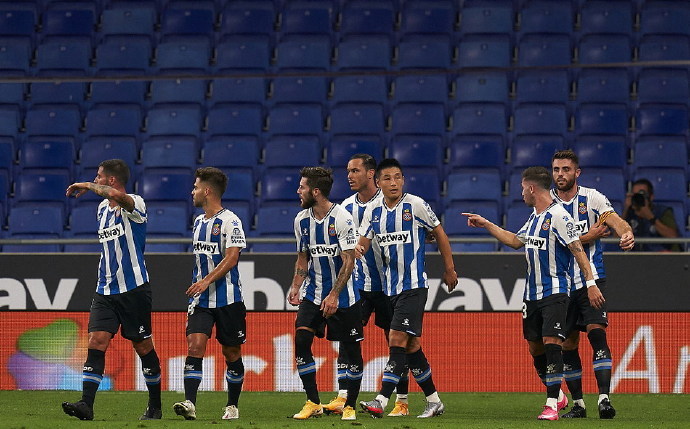 hth app-广州队内部会议纪要流出——转会期更衣室发声；欧联使命明确；身体对抗强度拉满-hth app