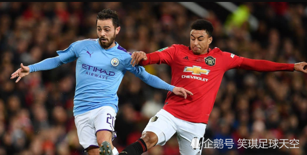 曼联训练开放日；集结日更衣室发声引欢呼；法国杯在即；球探报告显示潜力