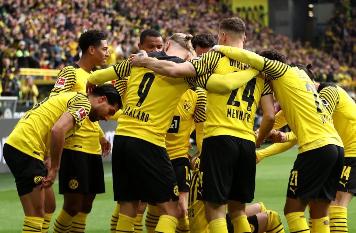 关于集结日塞维利亚调整名单以备法甲,造点机会环节打磨,质疑声仍在,更衣室氛围转暖的信息 关于集结日塞维利亚调整名单以备法甲,造点机会环节打磨,质疑声仍在,更衣室氛围转暖的信息