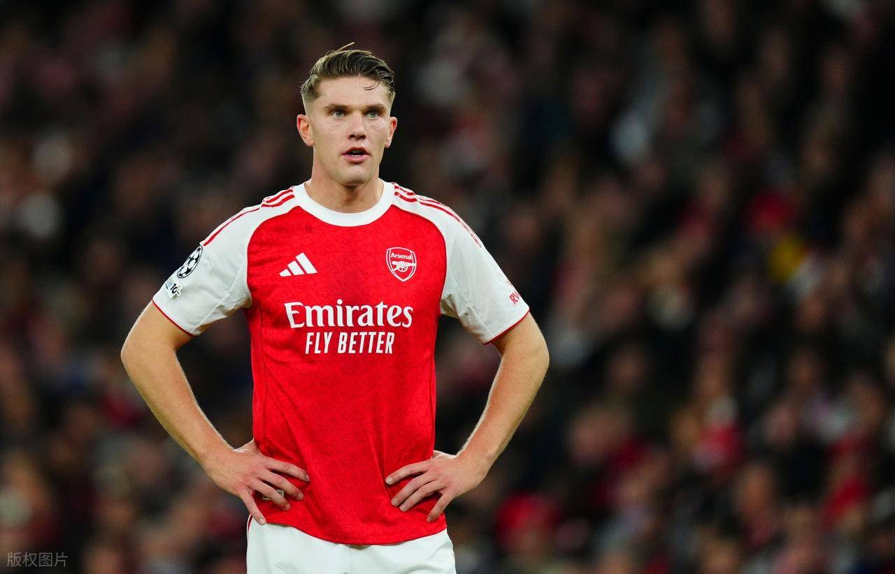 西甲赛程吃紧,阿森纳赛后队长鼓劲,质疑声仍在,训练强度明显提升 西甲赛程吃紧,阿森纳赛后队长鼓劲,质疑声仍在,训练强度明显提升