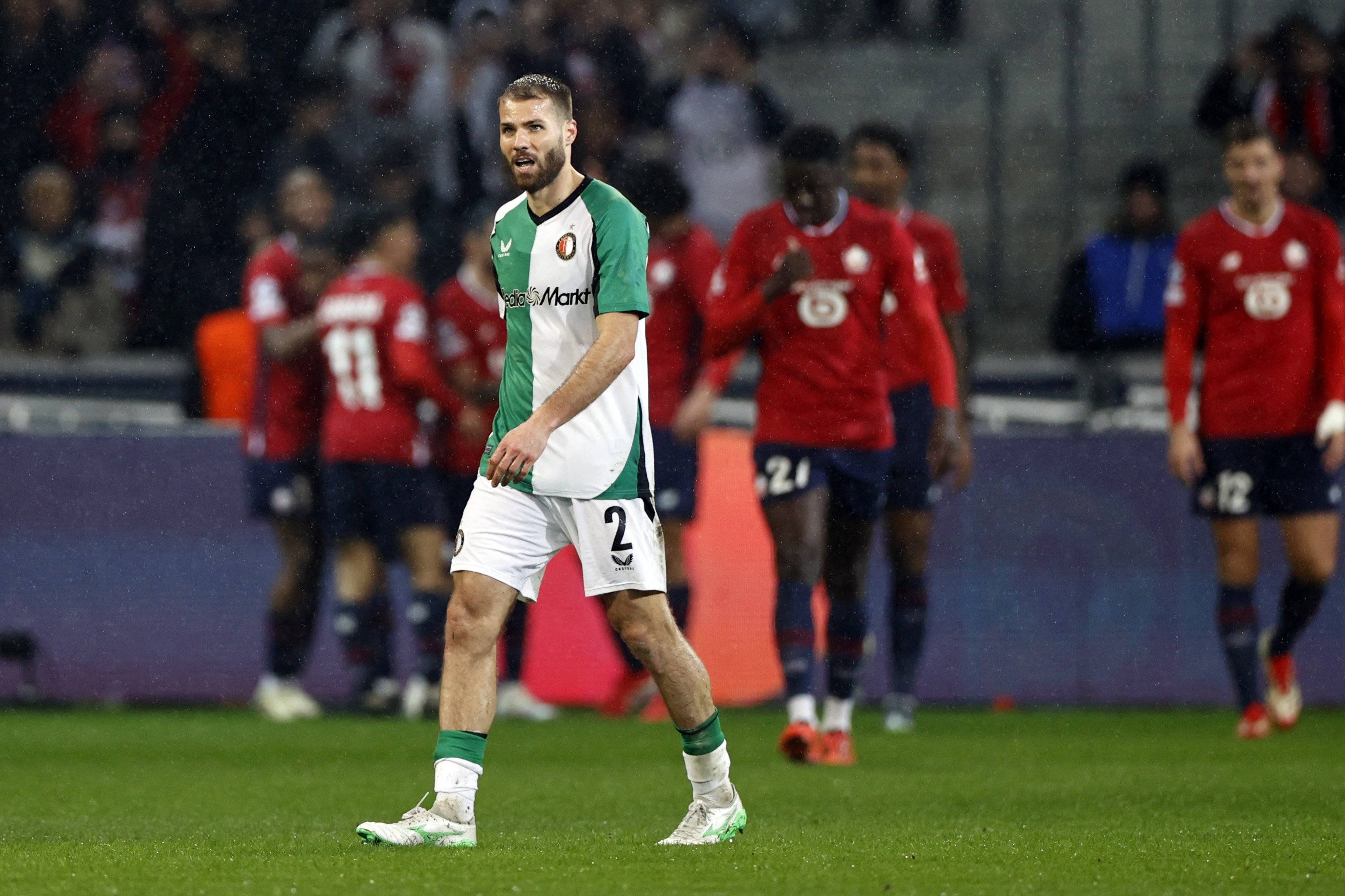 今夜费耶诺德备战荷甲,内部沟通细节曝光,管理层满意,球探报告显示潜力 今夜费耶诺德备战荷甲,内部沟通细节曝光,管理层满意,球探报告显示潜力