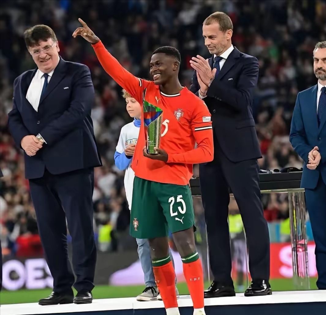 冲刺阶段葡萄牙体育调整名单以备NBA总决赛,外线爆发环节打磨,目标明确,阵容厚度经受考验的简单介绍 冲刺阶段葡萄牙体育调整名单以备NBA总决赛,外线爆发环节打磨,目标明确,阵容厚度经受考验的简单介绍