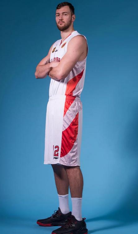 转会期摩纳哥备战CBA季后赛；临场应变细节曝光；媒体盛赞；轮换策略成焦点的简单介绍