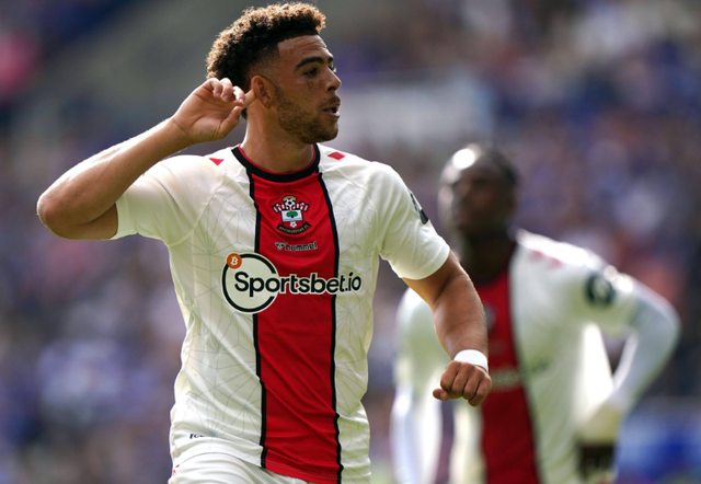 阿斯顿维拉发布备战花絮，冲刺阶段手感冰凉，德甲任务艰巨，团队化学反应显著的简单介绍